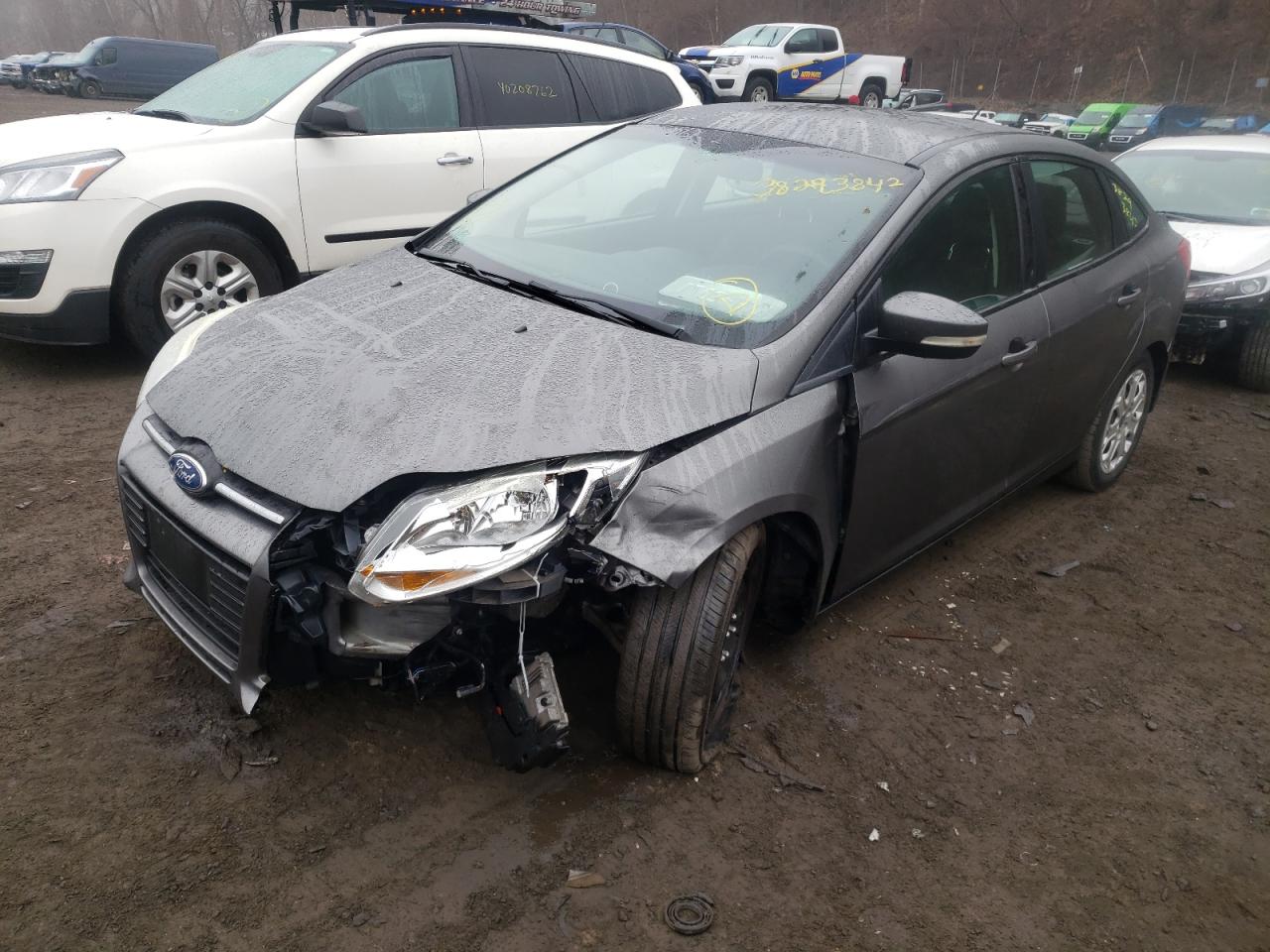 Photo 2 from auction – 2012 FORD FOCUS SE with VIN 1FAHP3F26CL328752
