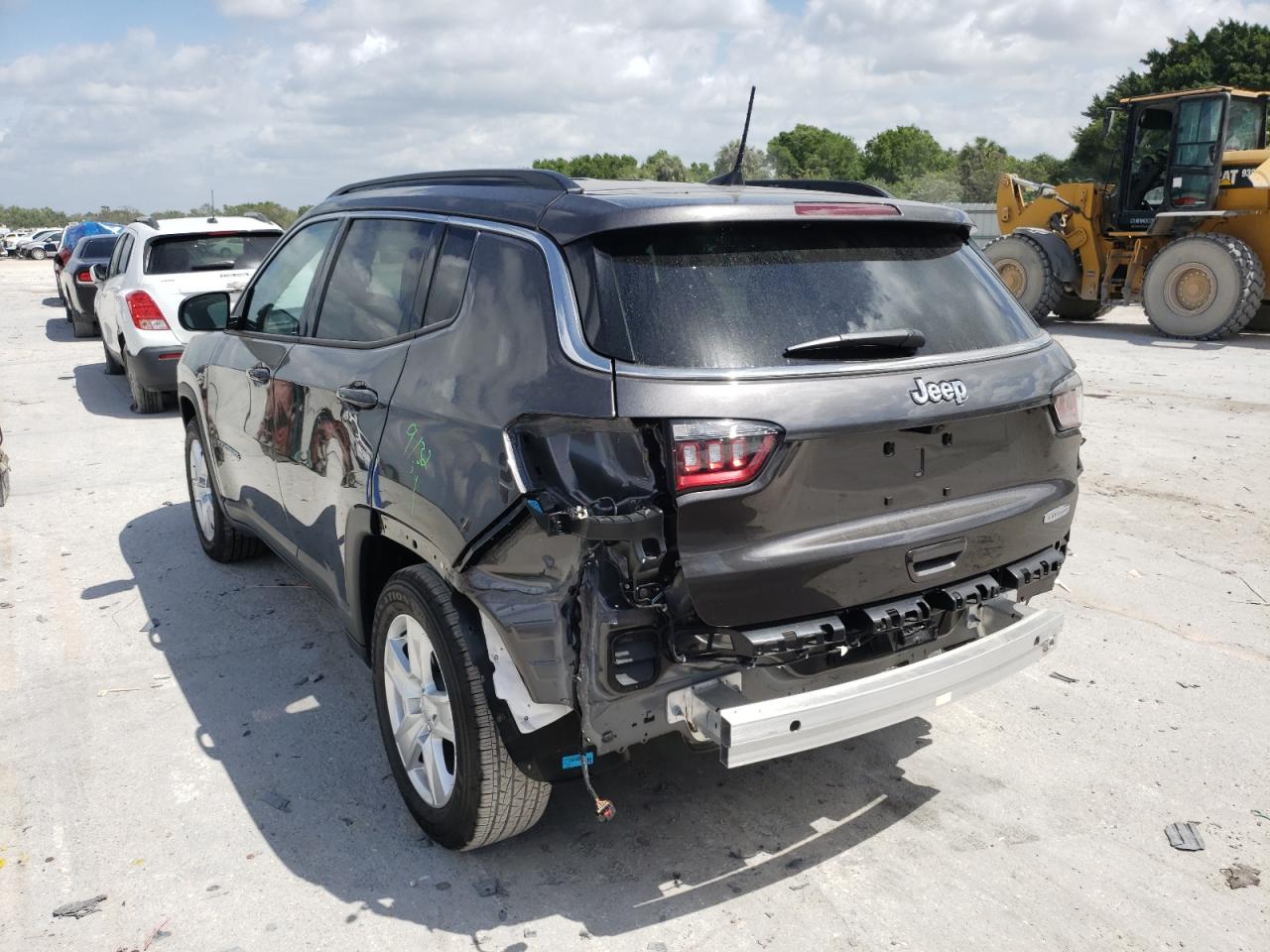 Photo 3 from auction – 2022 JEEP COMPASS LA with VIN 3C4NJCBB1NT120175