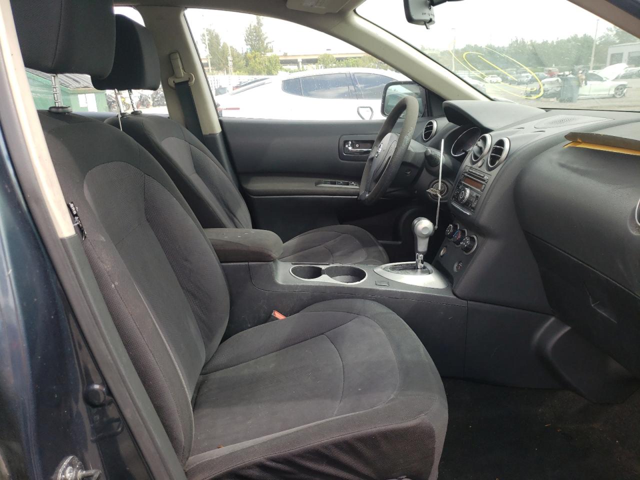 Photo 5 from auction – 2012 NISSAN ROGUE S with VIN JN8AS5MV8CW710142