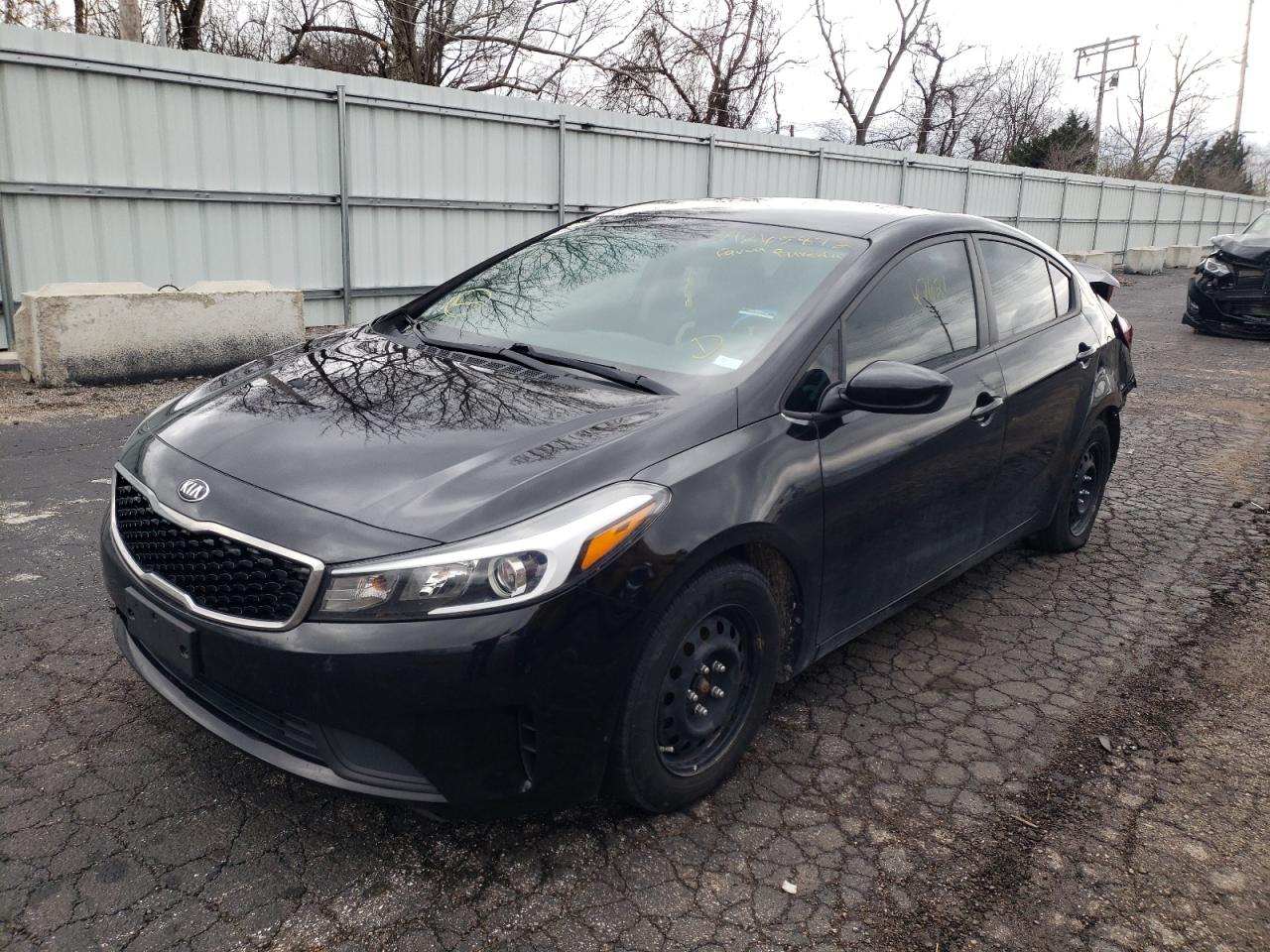 Photo 2 from auction – 2017 KIA FORTE LX with VIN 3KPFL4A71HE097913