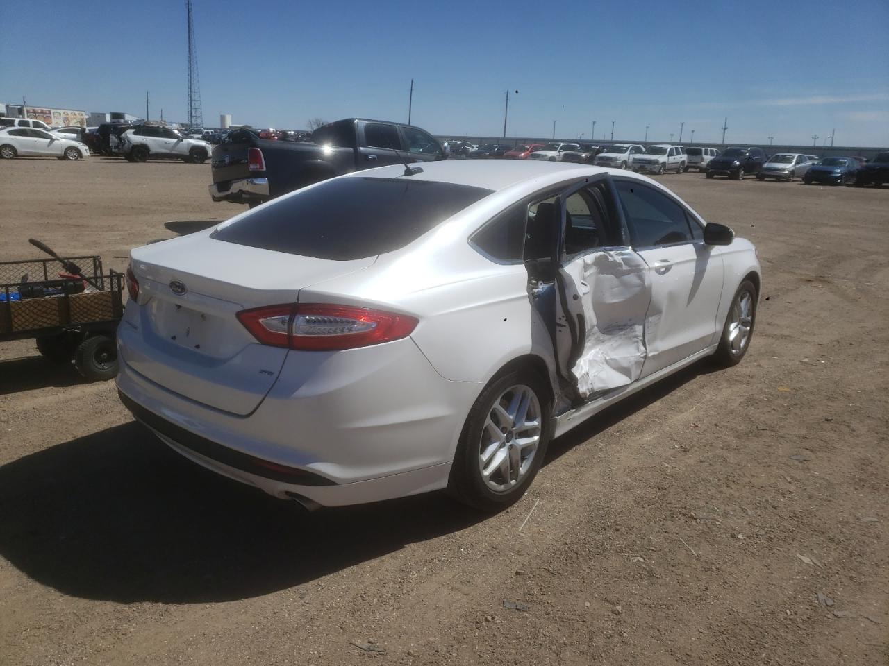 Photo 4 from auction – 2016 FORD FUSION SE with VIN 3FA6P0H78GR389929