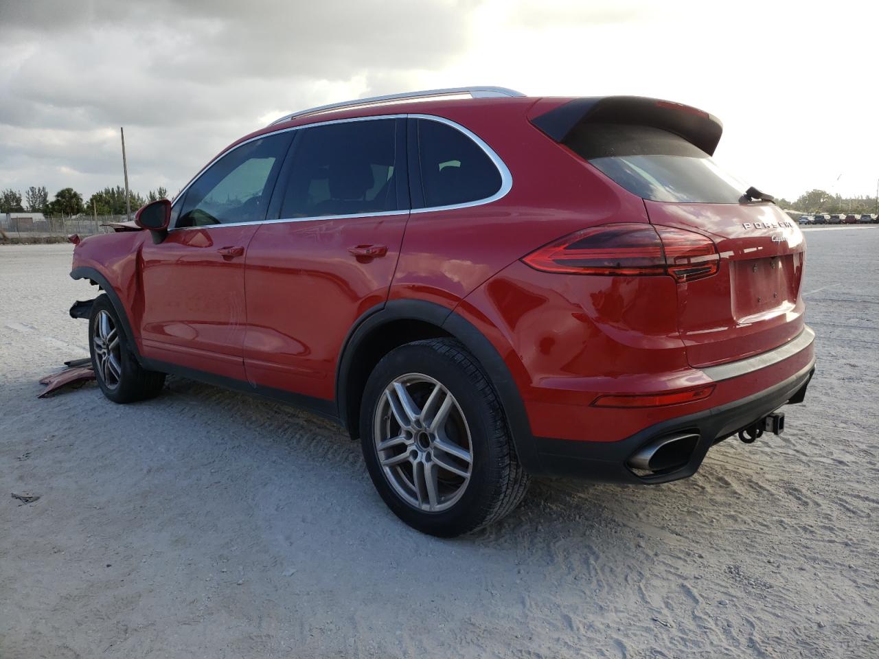 Photo 3 from auction – 2016 PORSCHE CAYENNE with VIN WP1AA2A25GLA06607