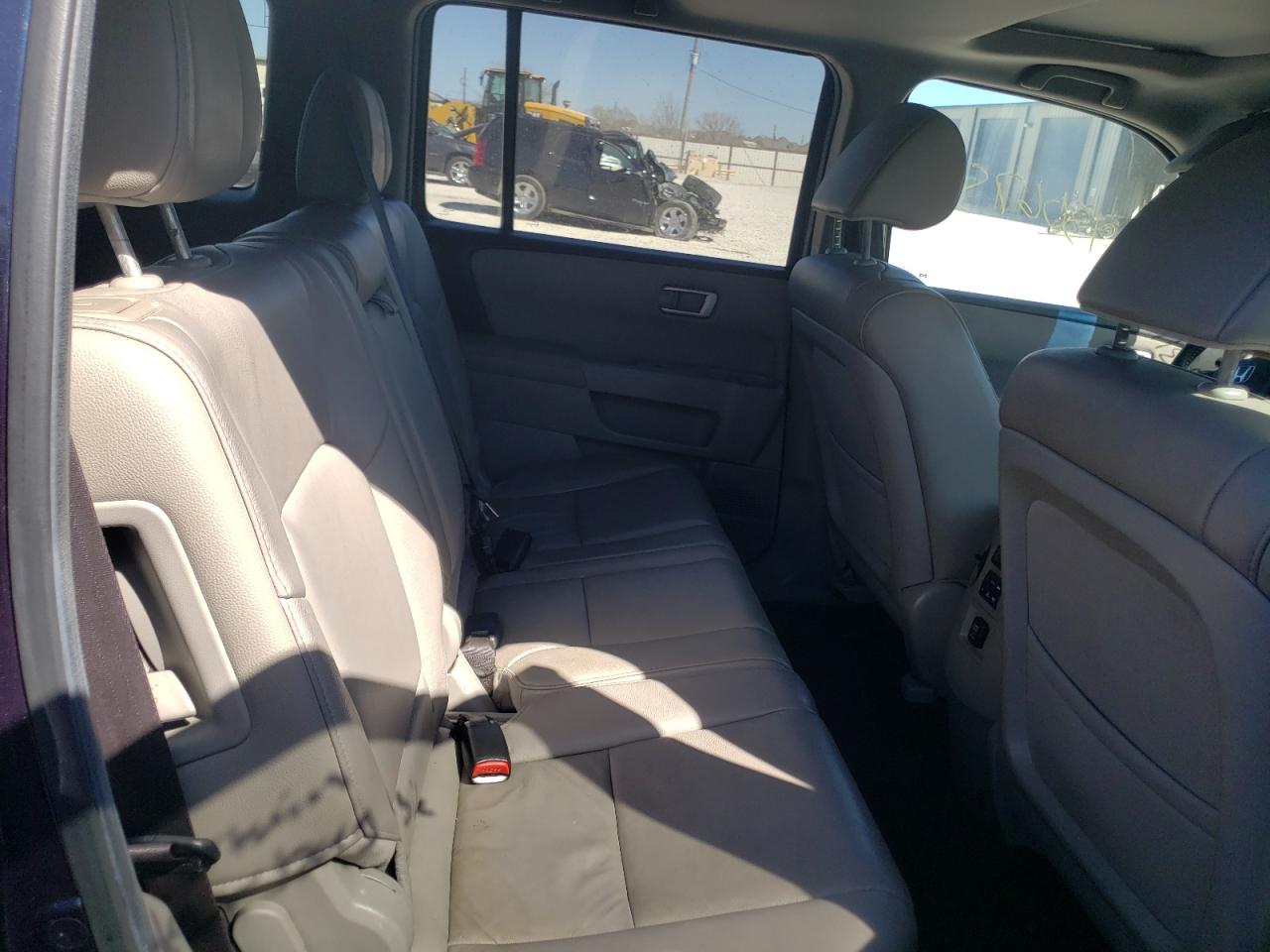 Photo 6 from auction – 2012 HONDA PILOT EXLN with VIN 5FNYF4H74CB013169