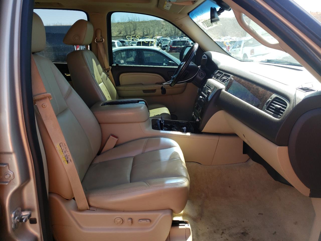 Photo 5 from auction – 2007 GMC YUKON DENA with VIN 1GKFK63847J179547