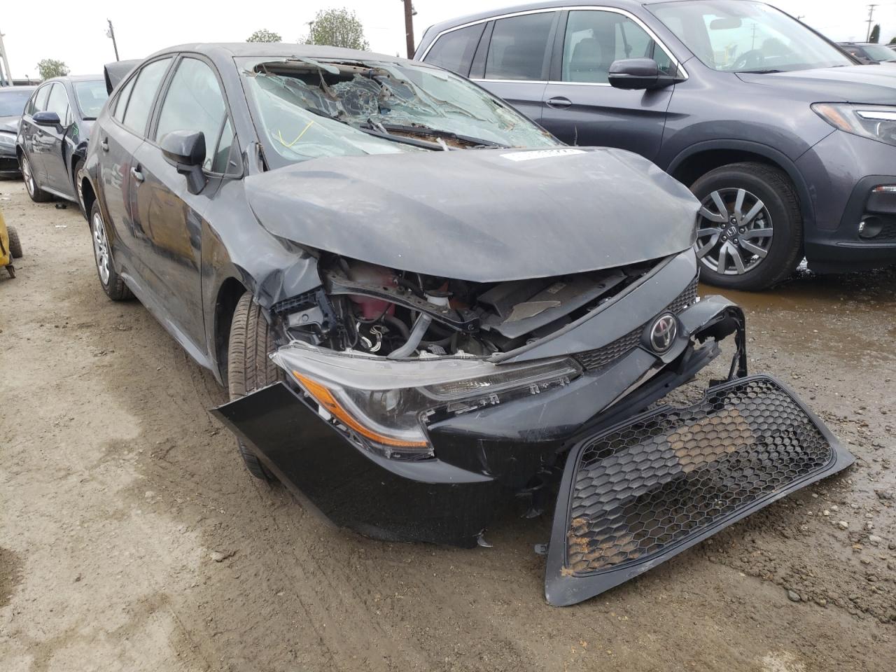 Photo 1 from auction – 2020 TOYOTA COROLLA LE with VIN 5YFEPRAE4LP137677