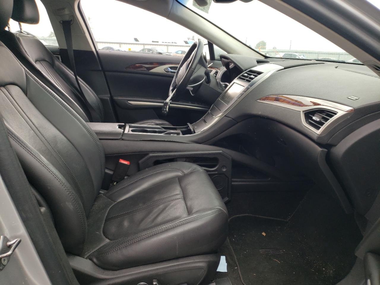 Photo 5 from auction – 2013 LINCOLN MKZ with VIN 3LN6L2G93DR813898