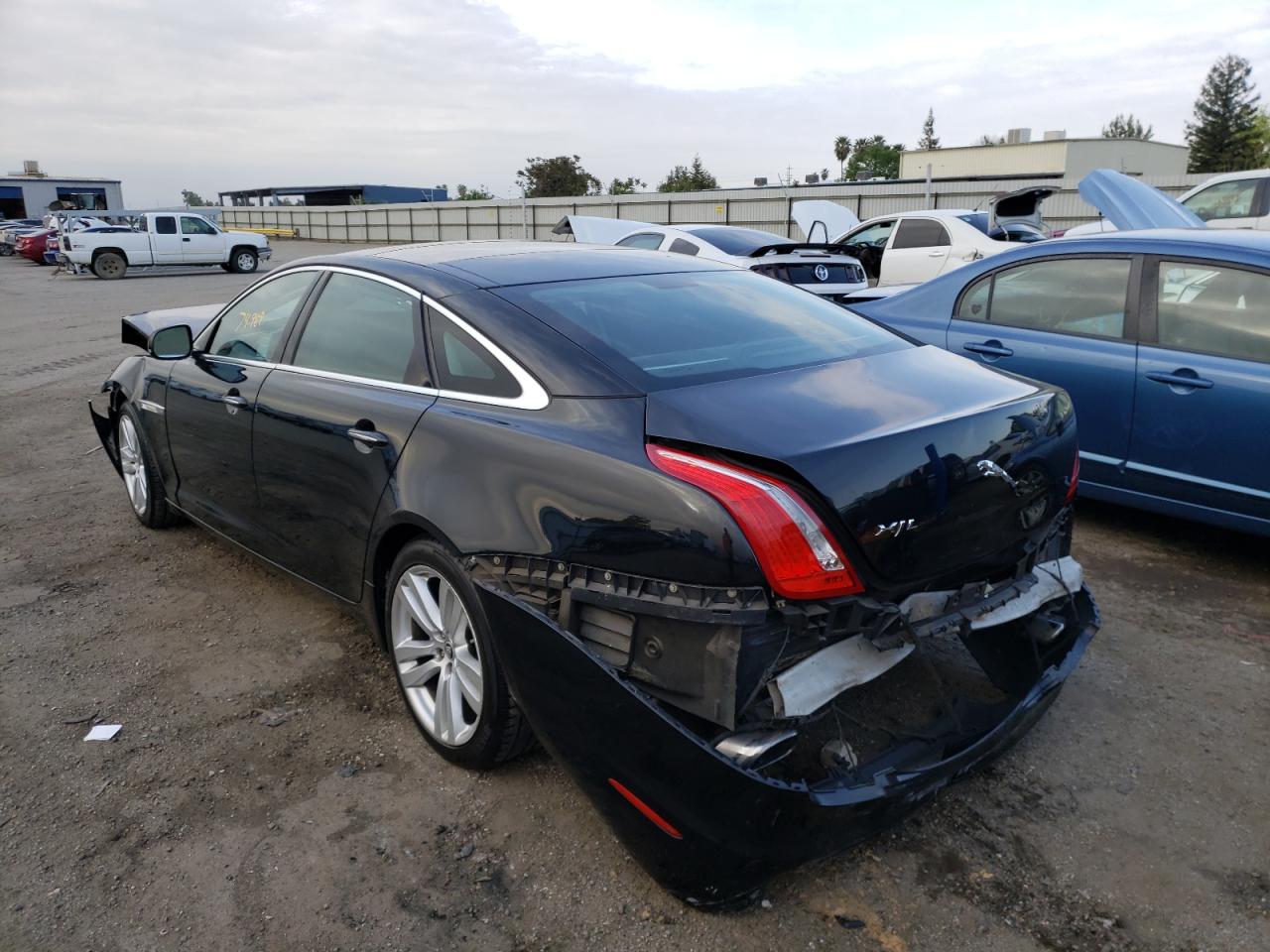 Photo 3 from auction – 2011 JAGUAR XJL with VIN SAJWA2GB7BLV16398