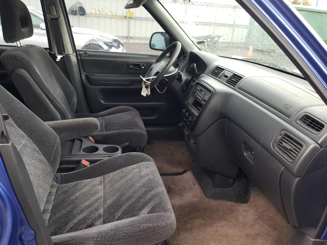 Photo 5 from auction – 2000 HONDA CR-V LX with VIN JHLRD2841YC008202