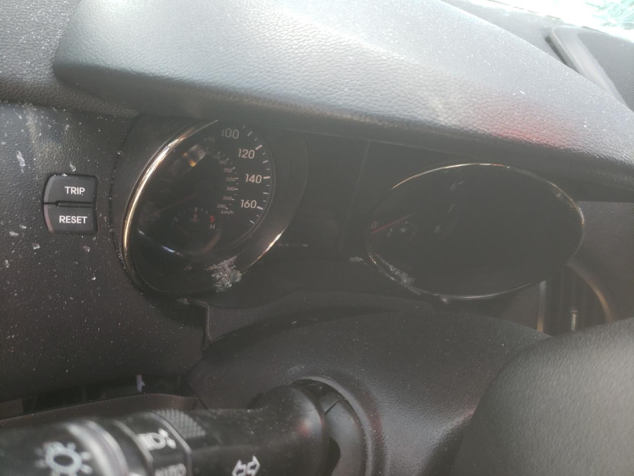 Photo 8 from auction – 2011 HYUNDAI GENESIS CO with VIN KMHHU6KH1BU064083