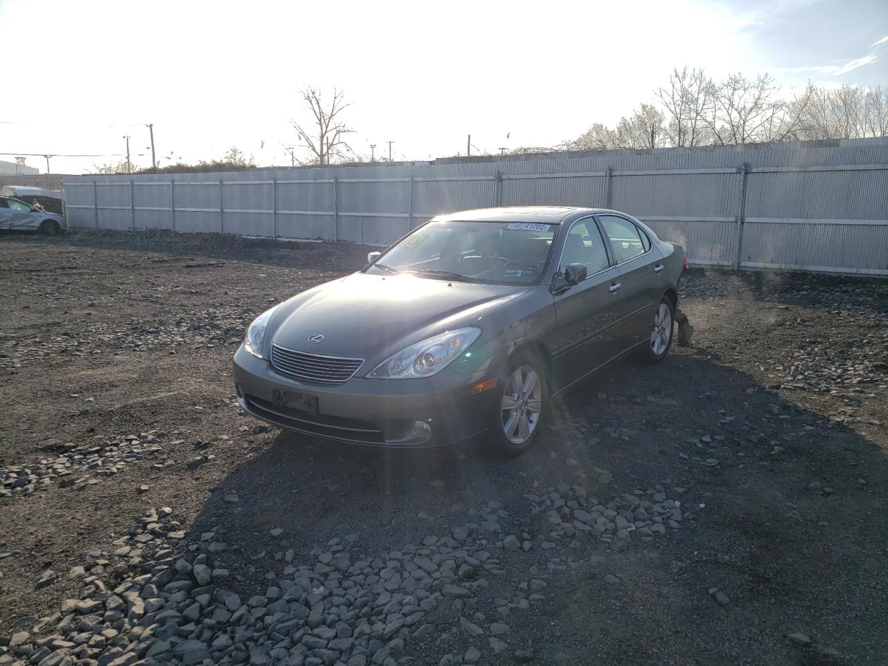Photo 2 from auction – 2005 LEXUS ES 330 with VIN JTHBA30G155135758