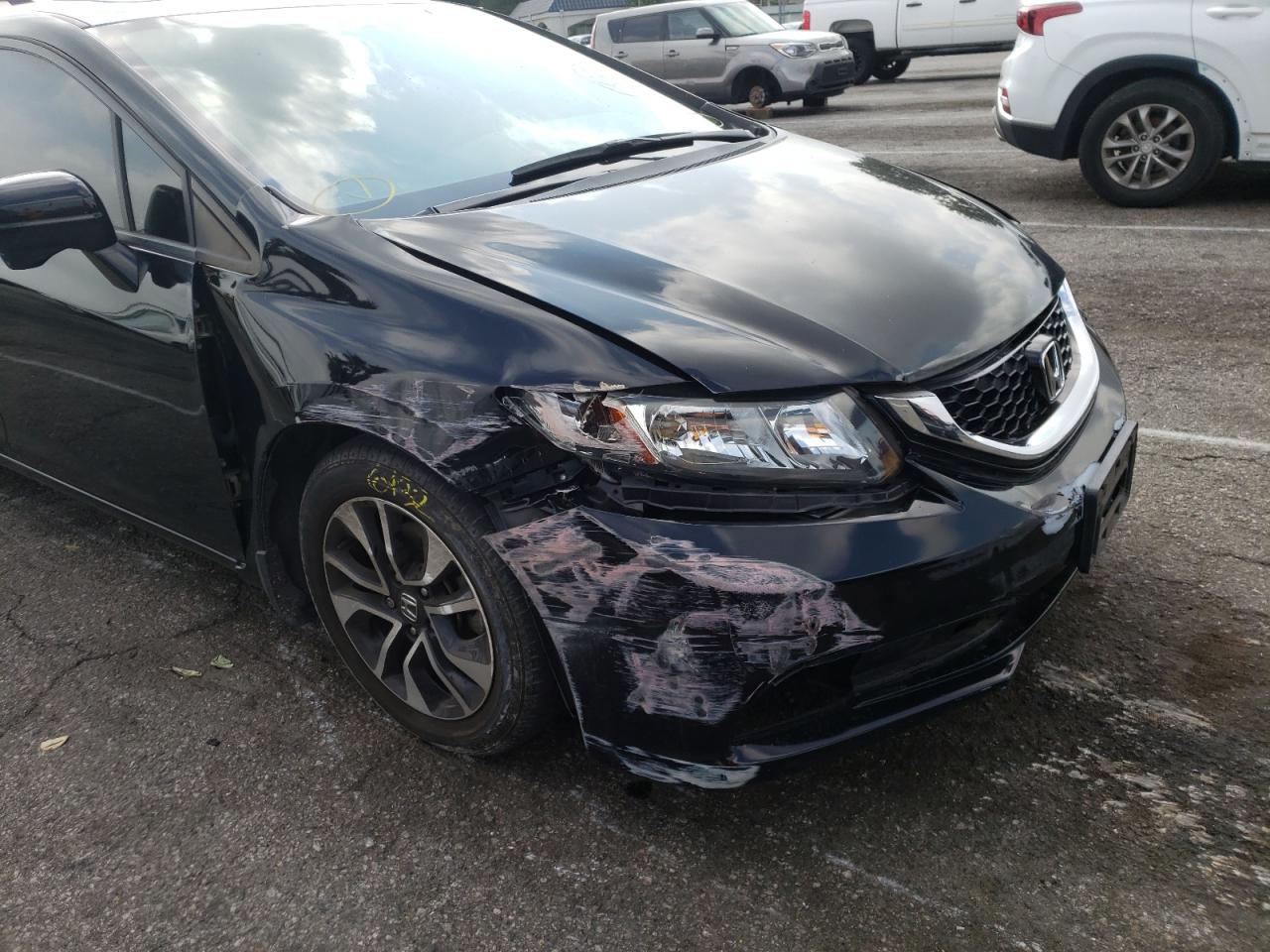 Photo 9 from auction – 2015 HONDA CIVIC EX with VIN 2HGFB2F87FH564697