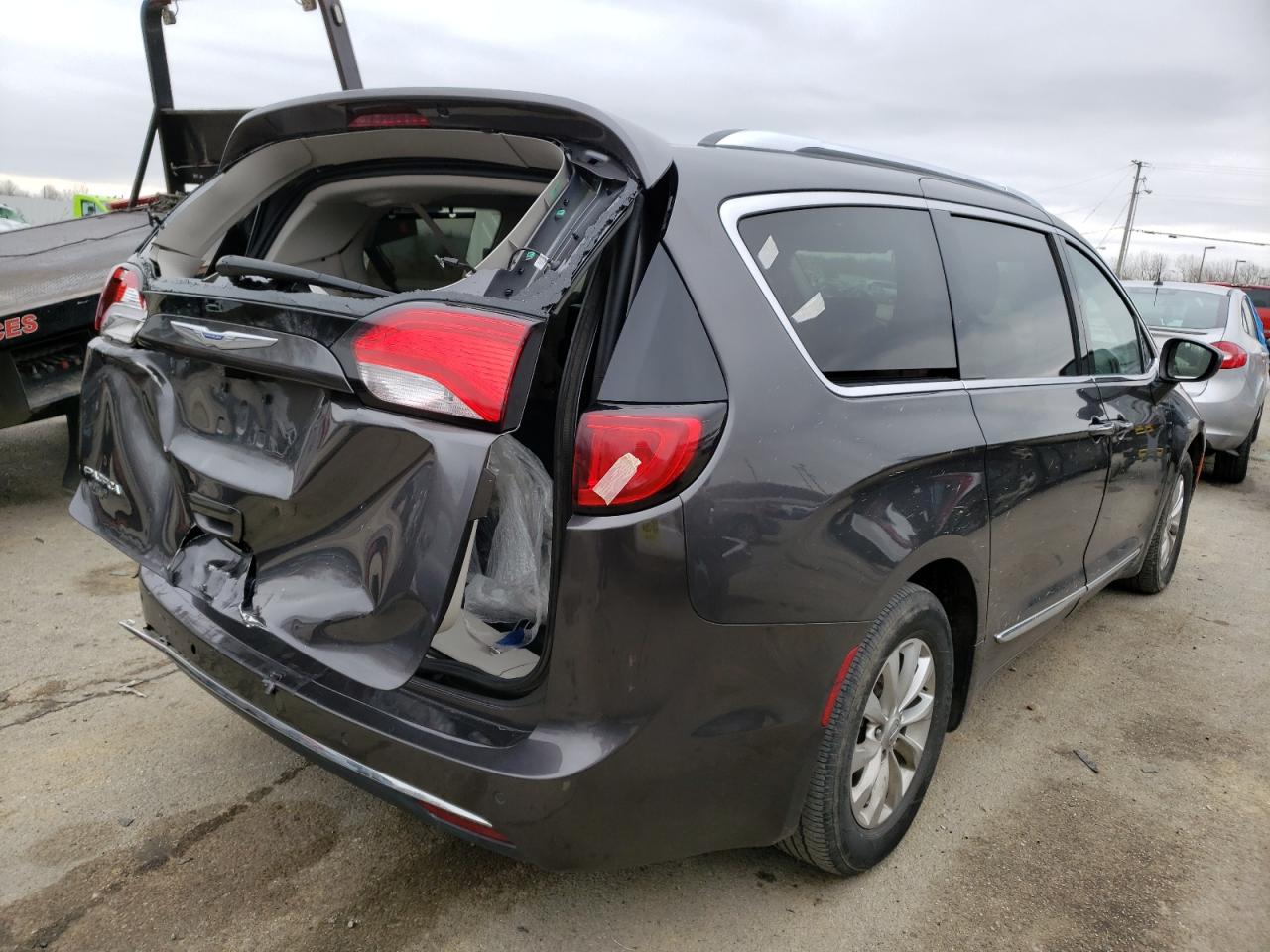 صورة رقم 4 من المزاد - 2018 CHRYSLER PACIFICA T مع VIN 2C4RC1BG9JR157063