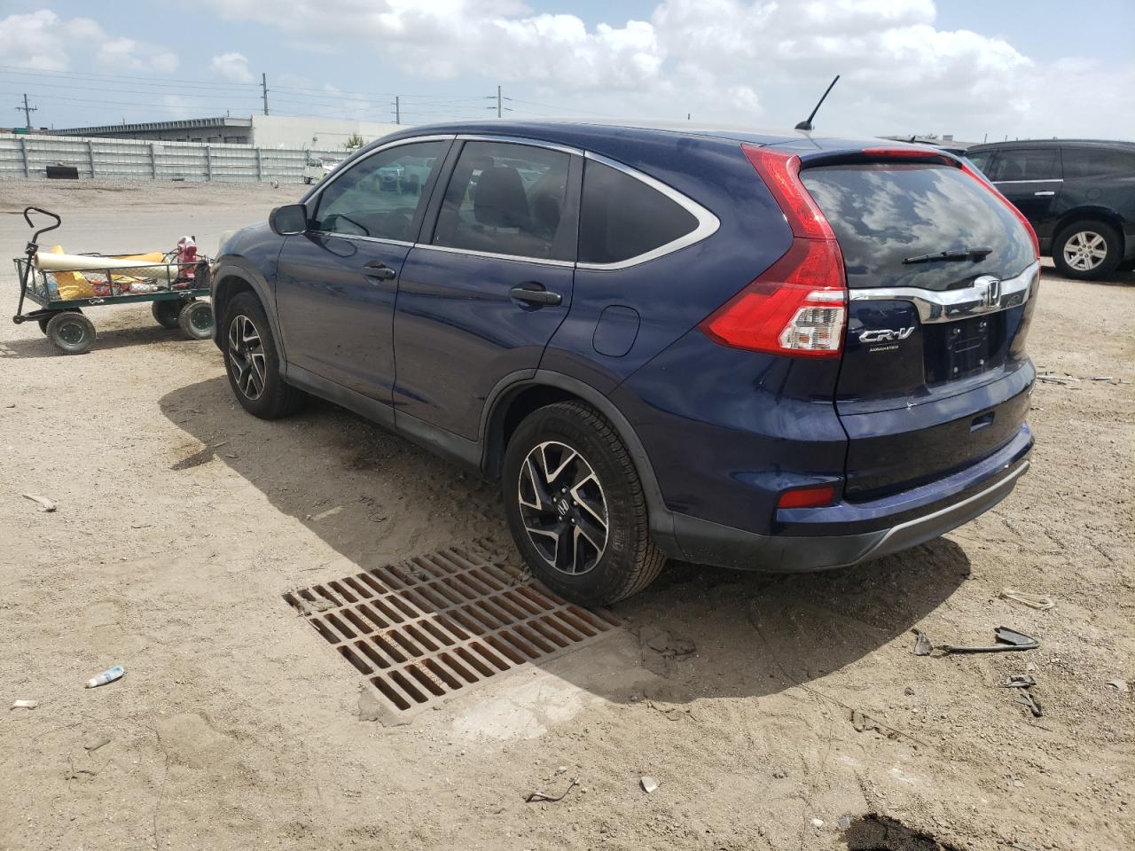 Photo 3 from auction – 2016 HONDA CR-V SE with VIN 2HKRM3H4XGH514908