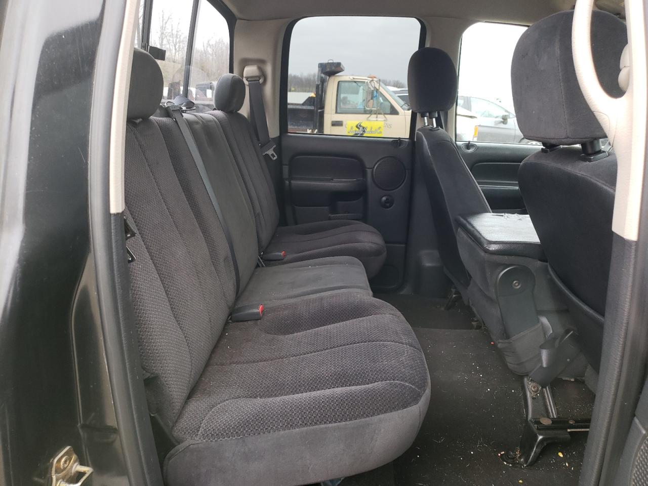 Photo 6 from auction – 2005 DODGE RAM 1500 S with VIN 1D7HA18N15J602466