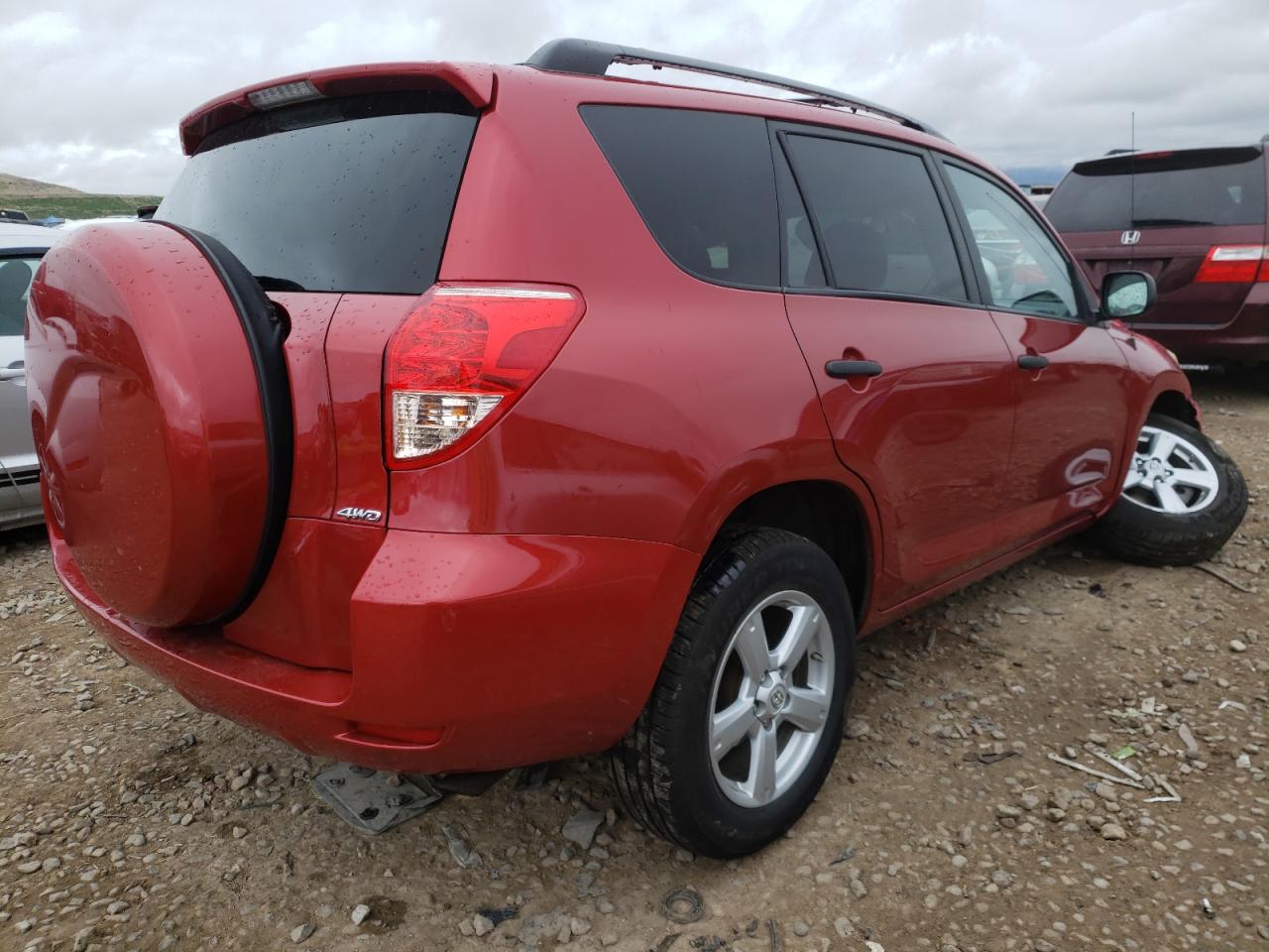 Photo 4 from auction – 2007 TOYOTA RAV4 with VIN JTMBD35V175078206