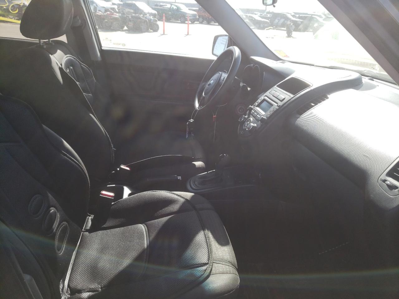 Photo 5 from auction – 2013 KIA SOUL with VIN KNDJT2A50D7752232