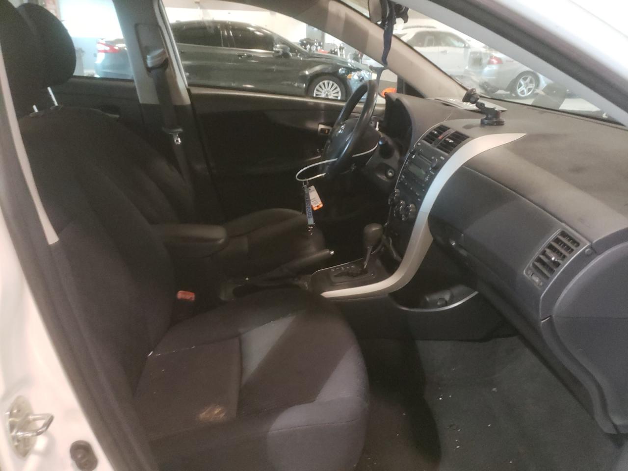 Photo 5 from auction – 2009 TOYOTA COROLLA BA with VIN 2T1BU40E59C105152