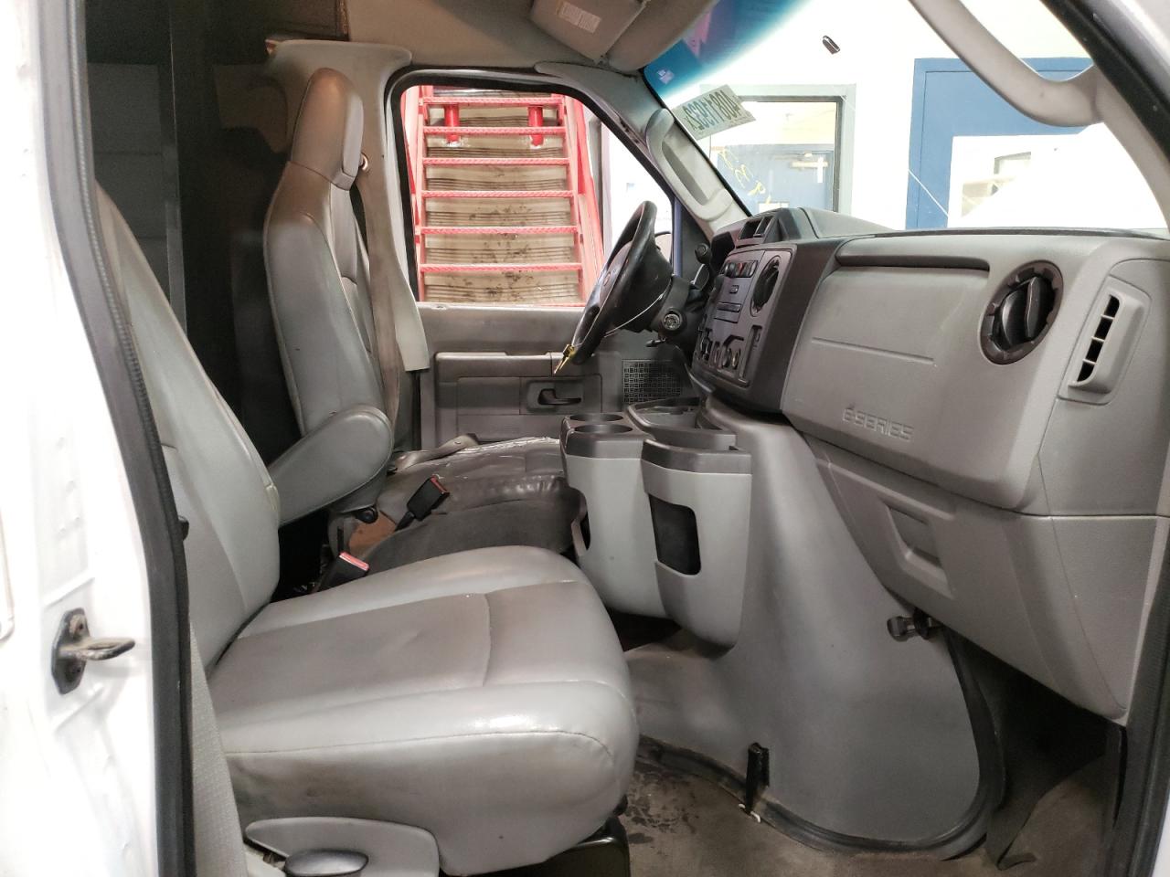 Photo 5 from auction – 2011 FORD ECONOLINE with VIN 1FTNS2EW0BDA15084