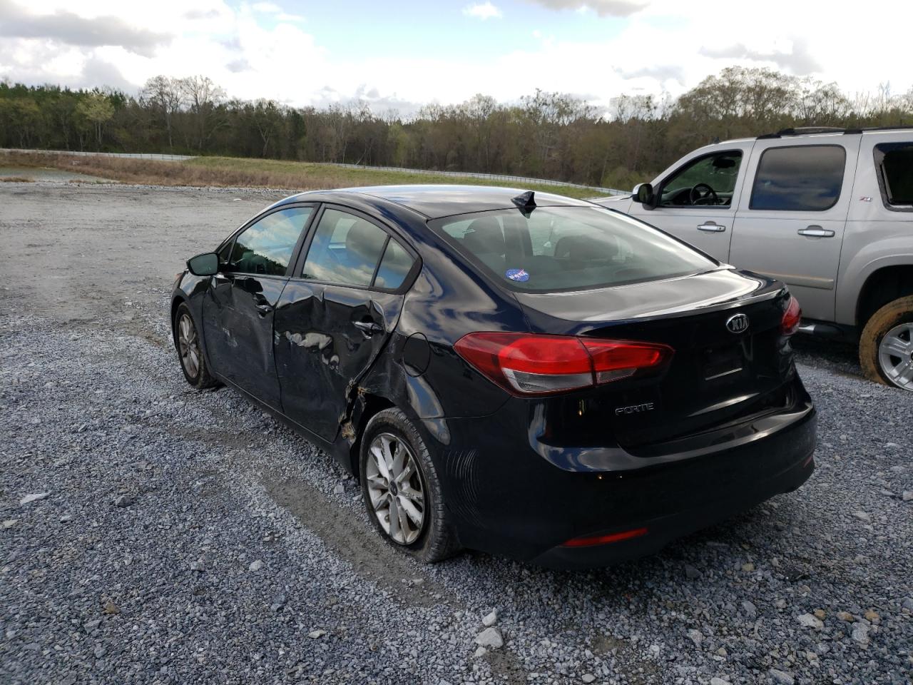 Photo 3 from auction – 2017 KIA FORTE LX with VIN 3KPFL4A73HE011369