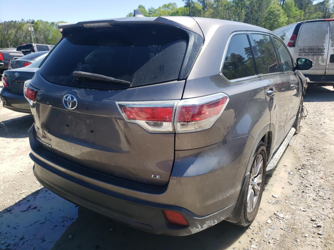 صورة رقم 4 من المزاد - 2014 TOYOTA HIGHLANDER مع VIN 5TDZKRFH5ES025130