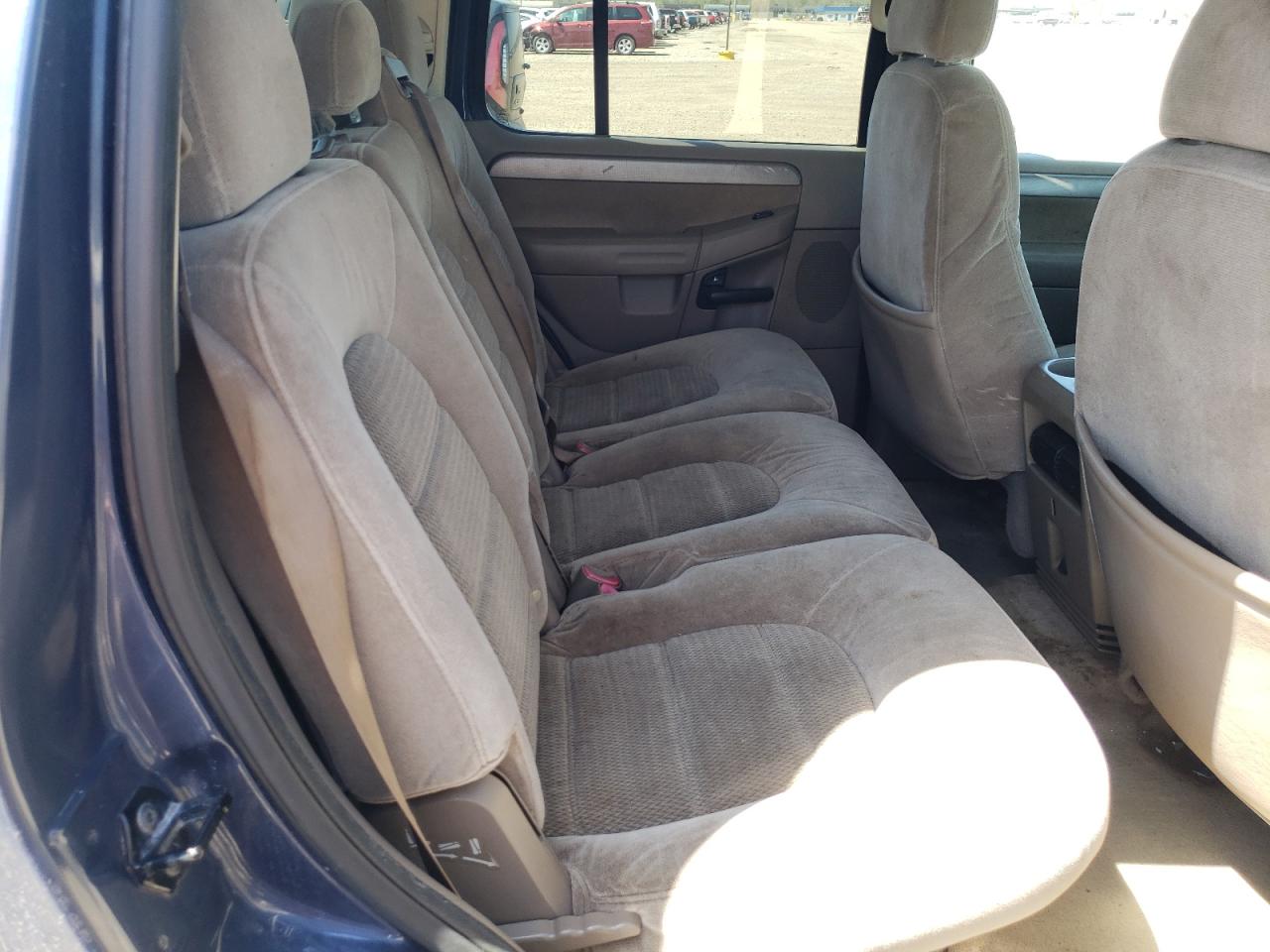 Photo 6 from auction – 2004 FORD EXPLORER X with VIN 1FMZU63K34ZB27978