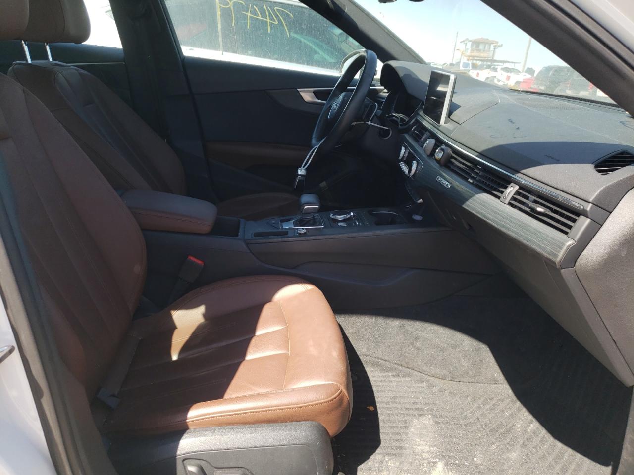 Photo 5 from auction – 2017 AUDI A4 PREMIUM with VIN WAUENAF45HN025902