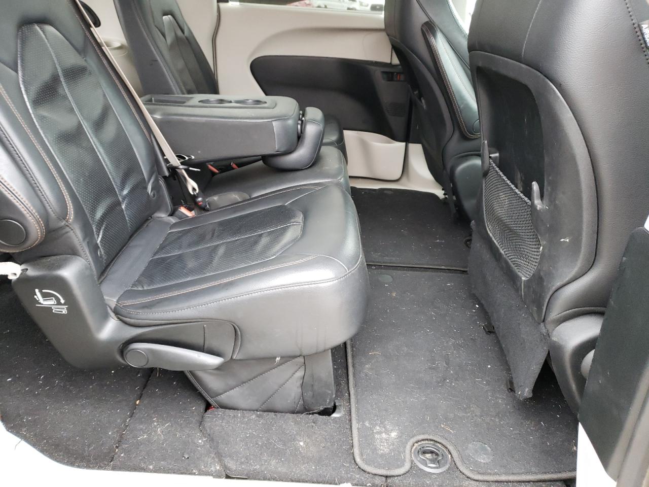 Photo 6 from auction – 2018 CHRYSLER PACIFICA T with VIN 2C4RC1BG9JR157063