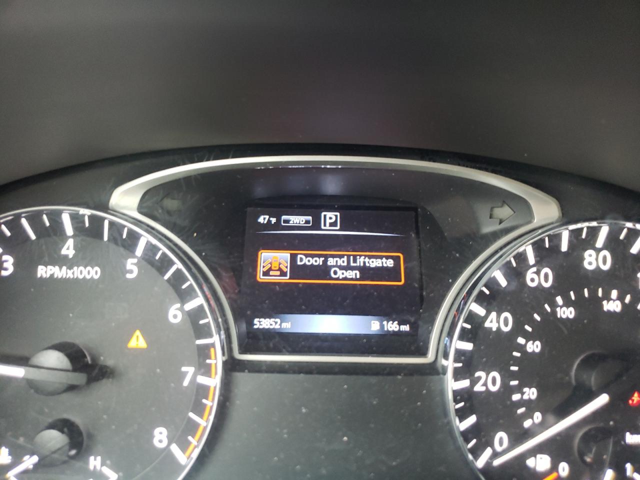 Photo 8 from auction – 2017 NISSAN PATHFINDER with VIN 5N1DR2MM5HC676112