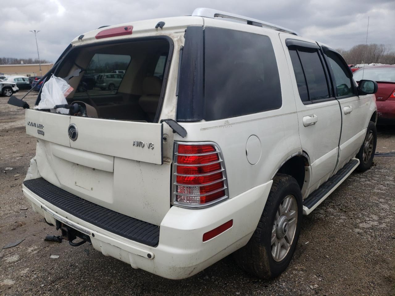 Photo 4 from auction – 2004 MERCURY MOUNTAINEE with VIN 4M2DU86W74ZJ04531