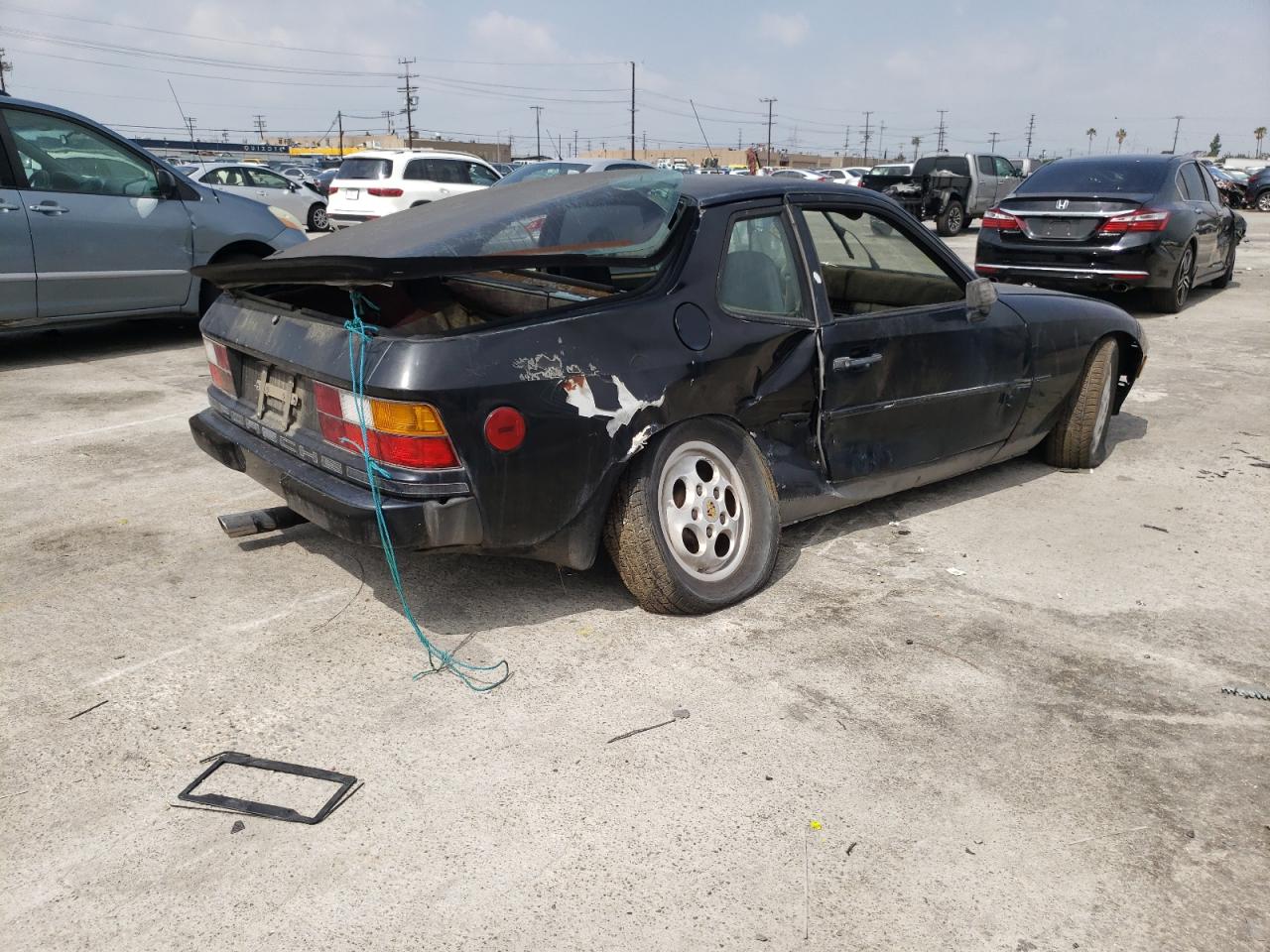 Photo 4 from auction – 1988 PORSCHE 924 S with VIN WP0AA0926JN450178