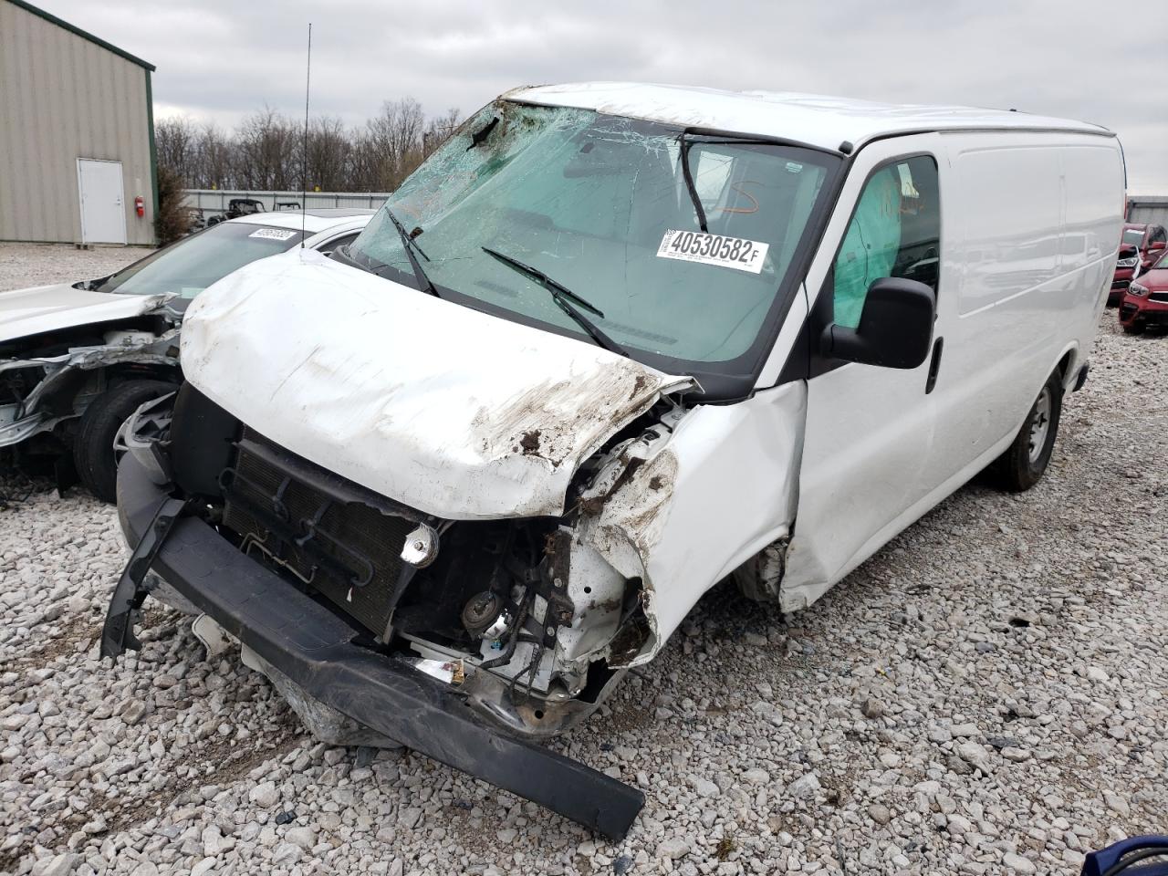 Photo 2 from auction – 2017 CHEVROLET EXPRESS G2 with VIN 1GCWGAFF0H1348961