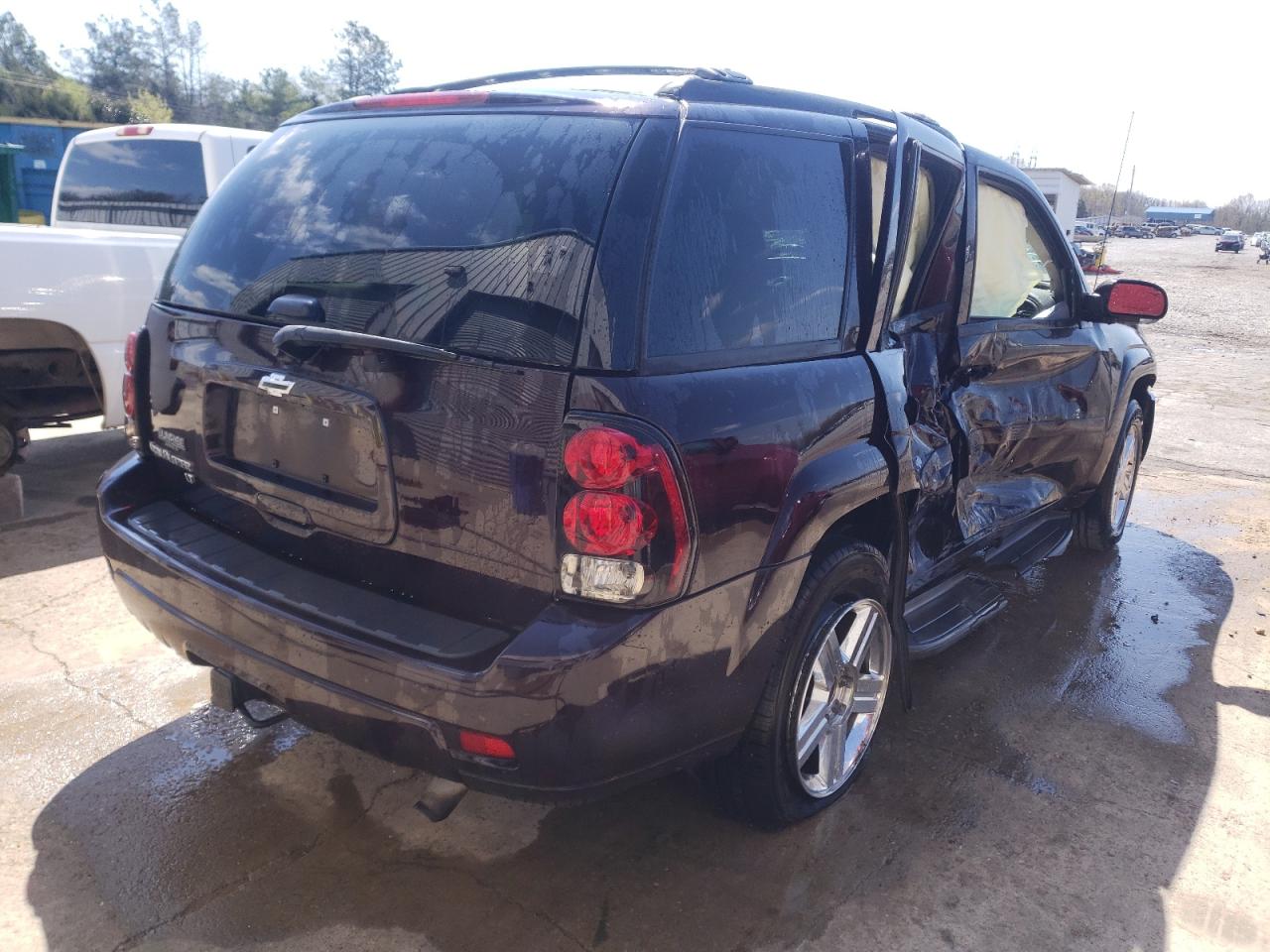 Photo 4 from auction – 2008 CHEVROLET TRAILBLAZE with VIN 1GNDS13S982125178