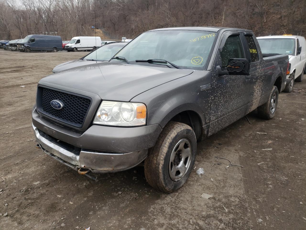 Photo 2 from auction – 2005 FORD F150 with VIN 1FTRX14WX5NA04025