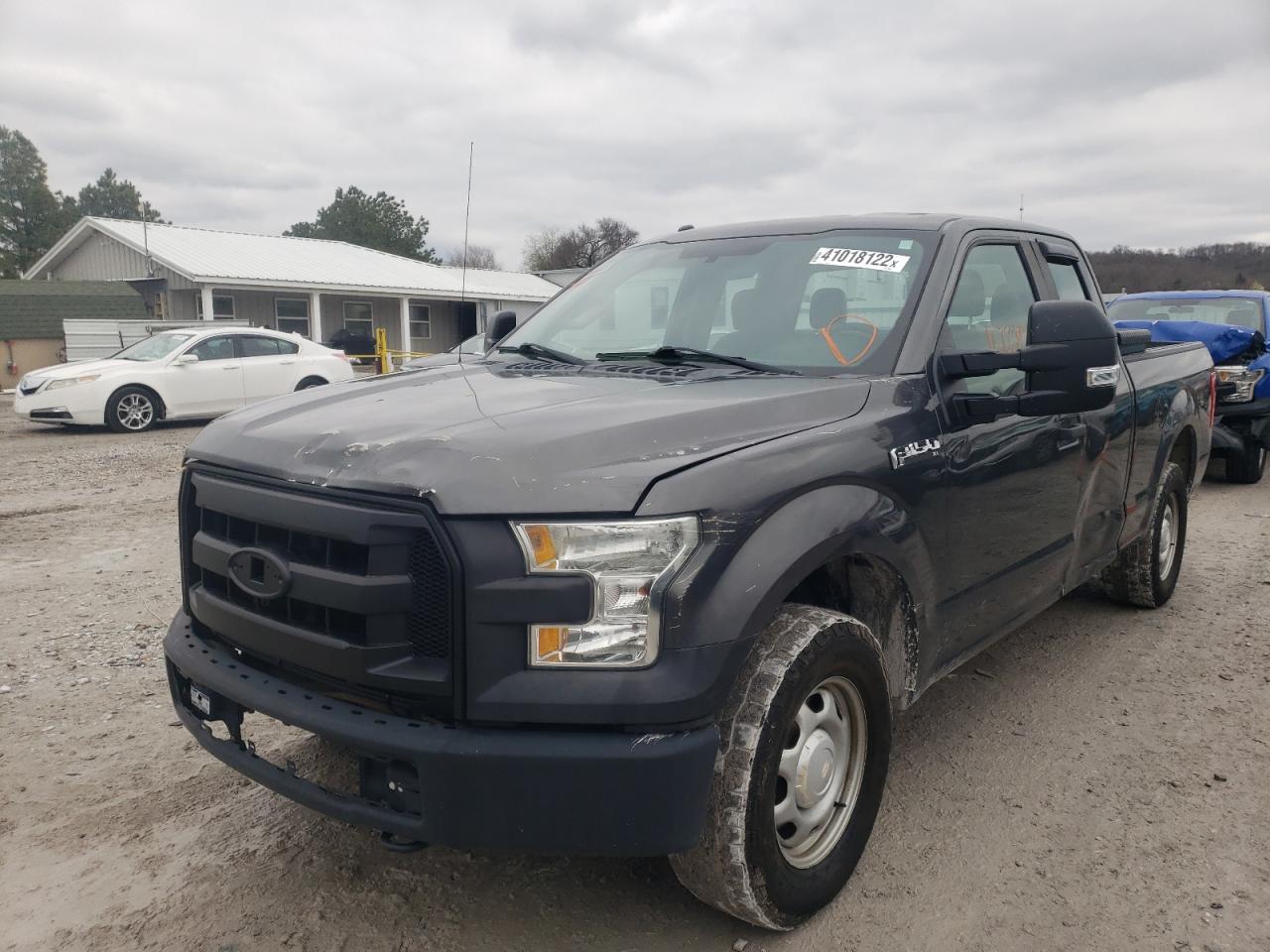 Photo 2 from auction – 2015 FORD F150 SUPER with VIN 1FTFX1EF1FKD18571