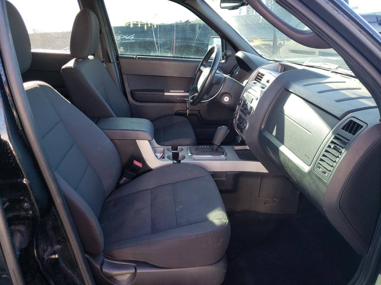 Photo 5 from auction – 2012 FORD ESCAPE XLT with VIN 1FMCU9DG6CKC02178