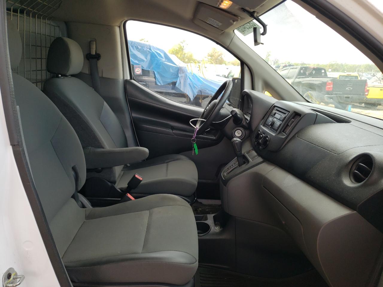 Photo 5 from auction – 2016 NISSAN NV200 2.5S with VIN 3N6CM0KN2GK695592