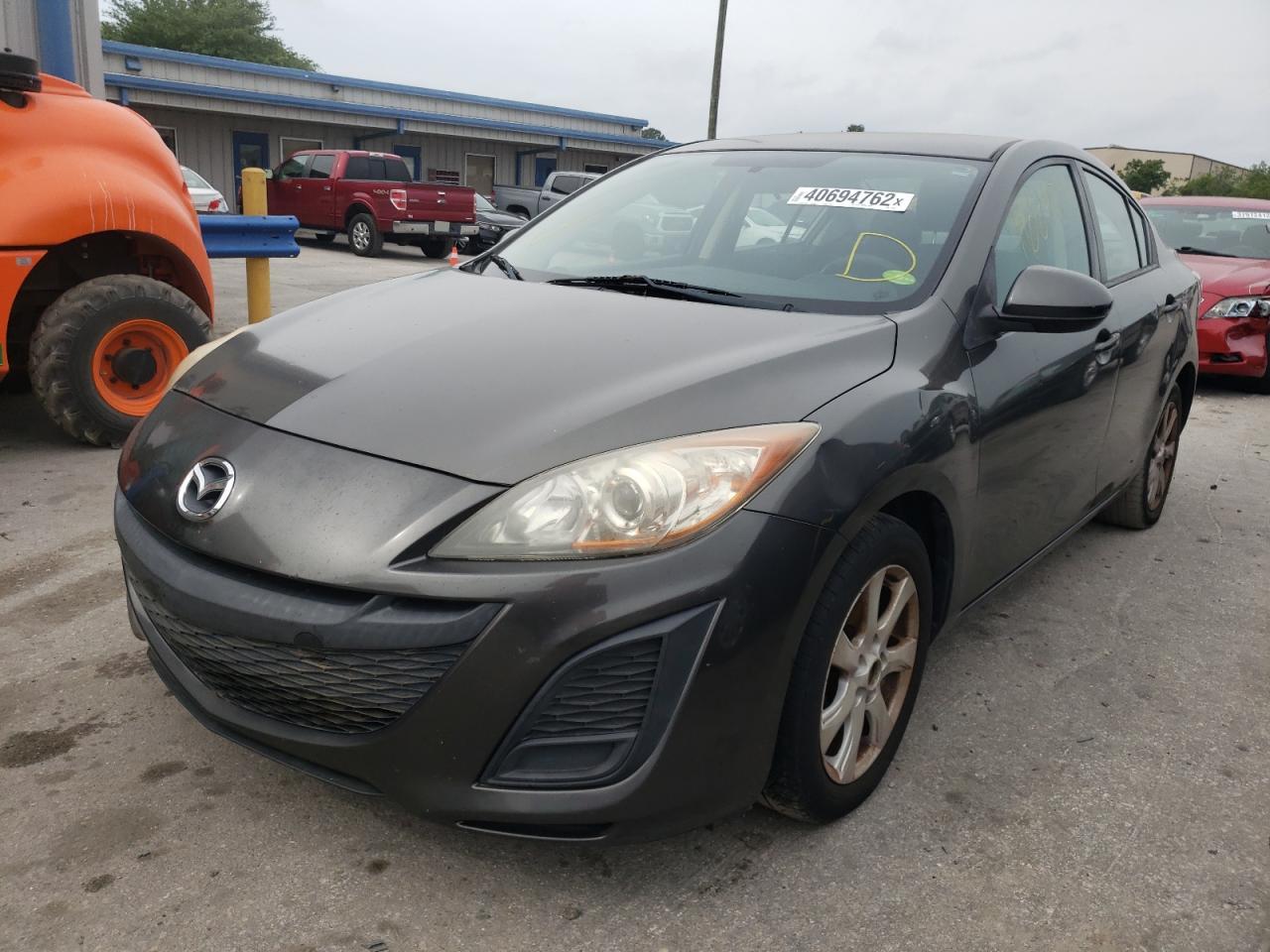 Photo 2 from auction – 2010 MAZDA 3 I with VIN JM1BL1SF7A1312092