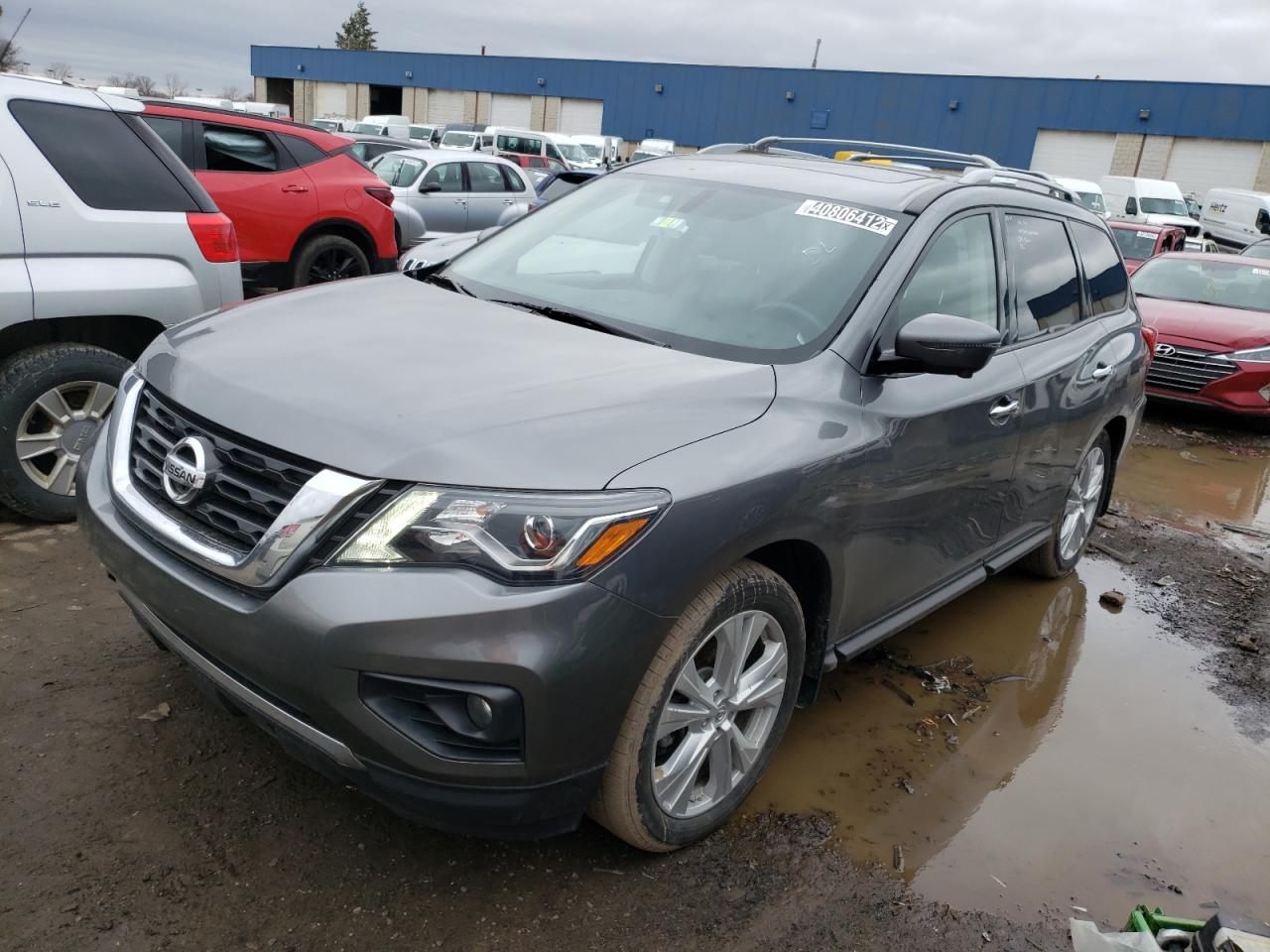 Photo 2 from auction – 2018 NISSAN PATHFINDER with VIN 5N1DR2MM6JC615065