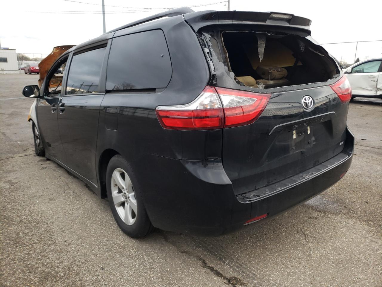 Photo 3 from auction – 2020 TOYOTA SIENNA LE with VIN 5TDKZ3DC7LS076742