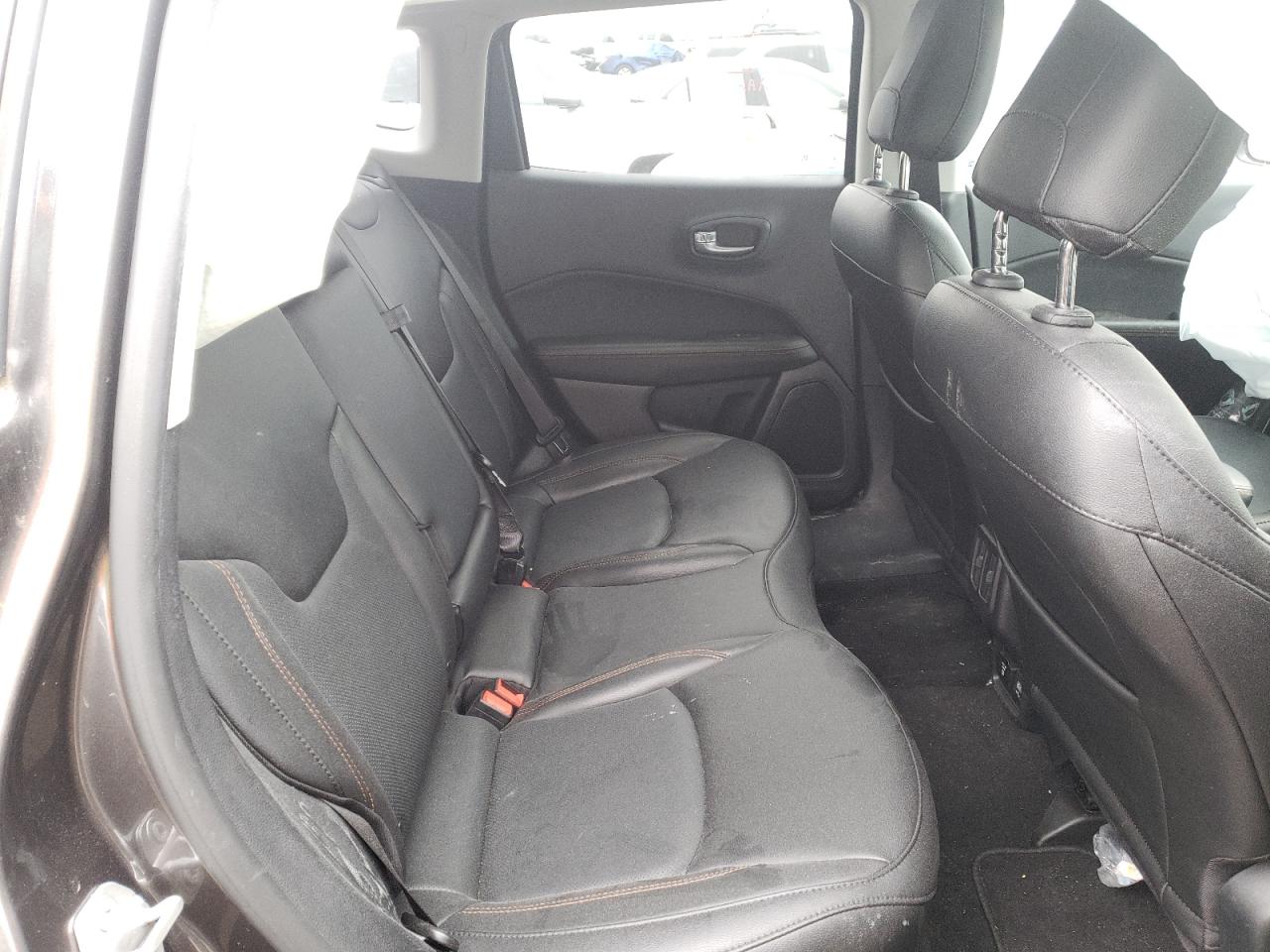 Photo 6 from auction – 2020 JEEP COMPASS LI with VIN 3C4NJDCB9LT216122