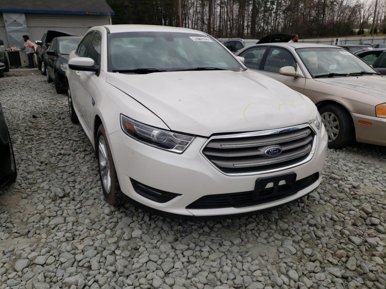 FORD TAURUS SEL 2017 con VIN 1FAHP2E83HG110364 - Foto de la subasta