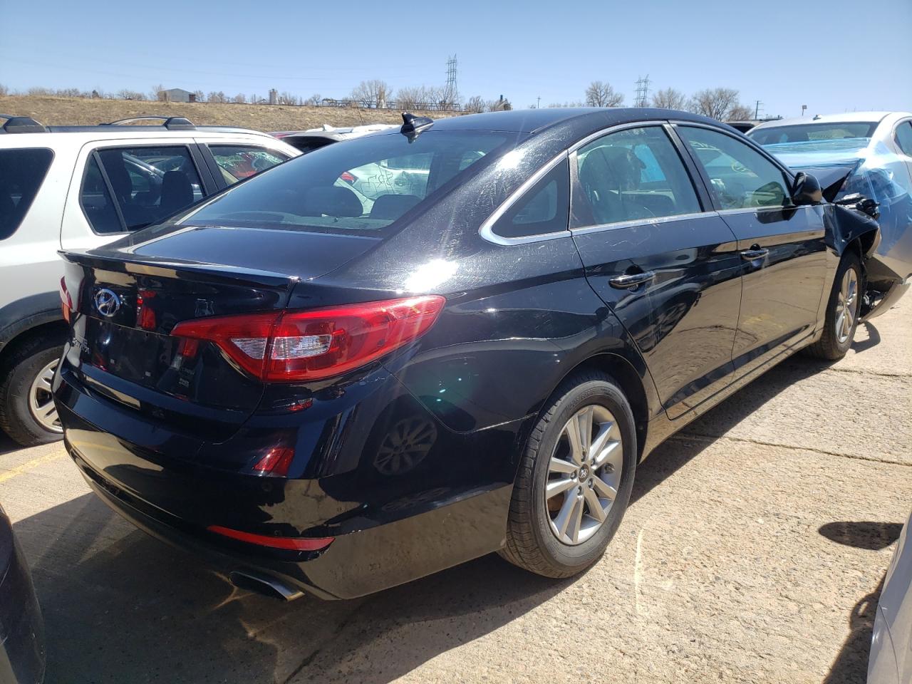 Photo 4 from auction – 2015 HYUNDAI SONATA SE with VIN 5NPE24AF3FH019177