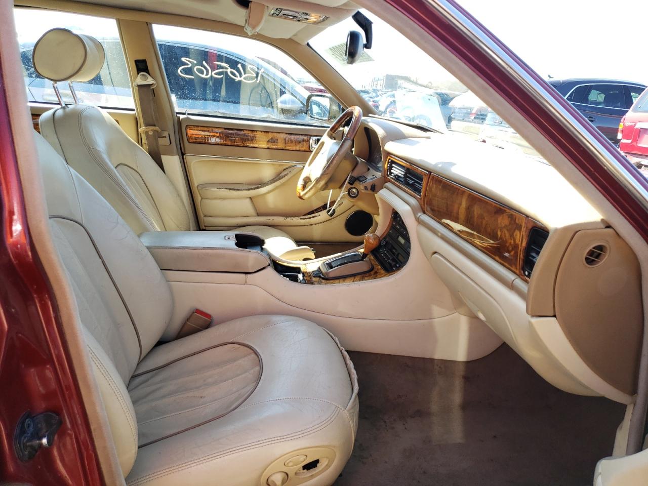Photo 5 from auction – 1997 JAGUAR VANDENPLAS with VIN SAJKX6246VC803765