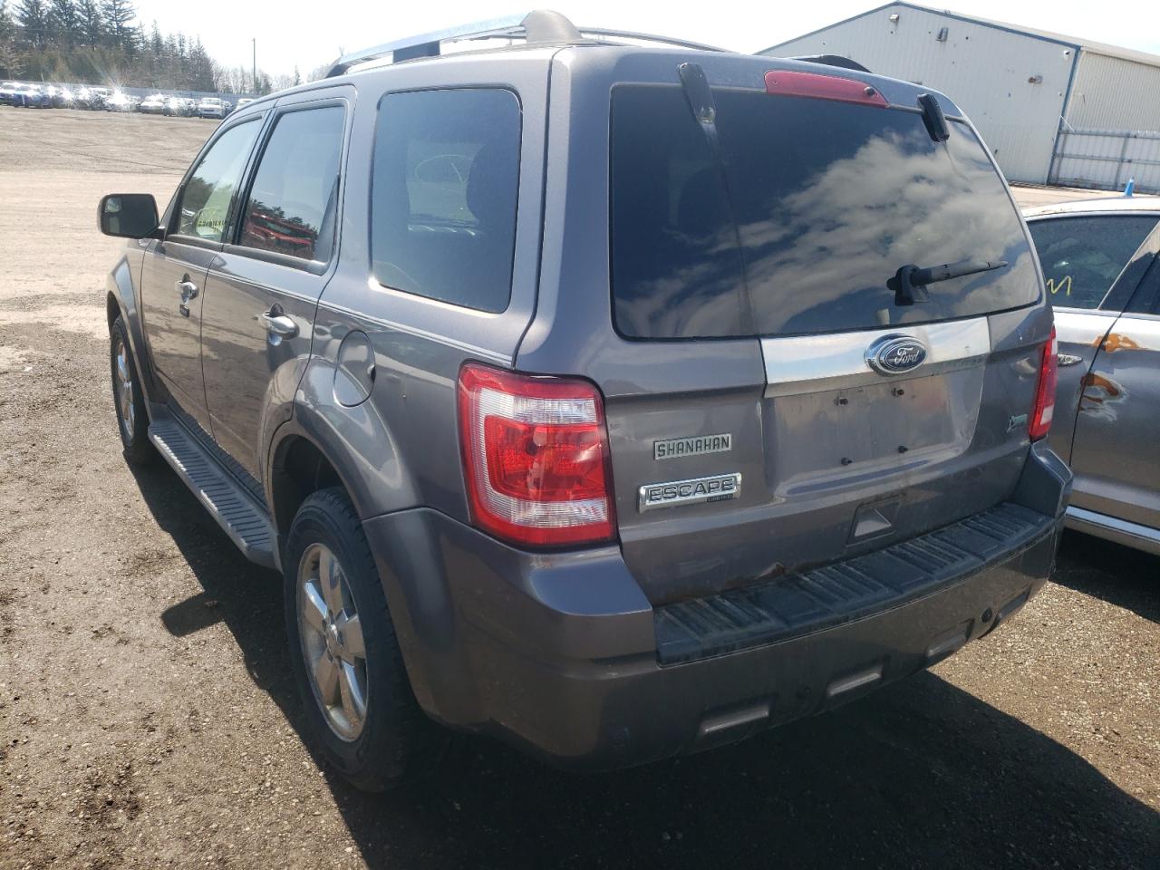 Photo 3 from auction – 2010 FORD ESCAPE LIM with VIN 1FMCU9EG9AKB87932