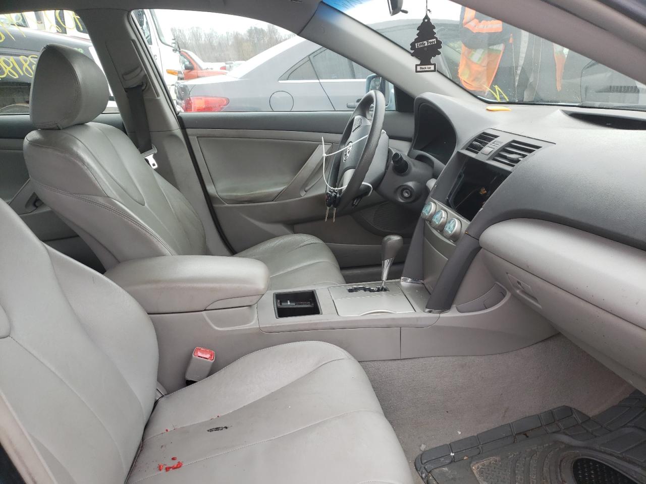 Photo 5 from auction – 2007 TOYOTA CAMRY CE with VIN 4T1BE46K47U595198