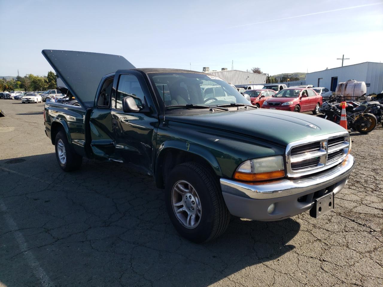 DODGE DAKOTA SLT 2002 with VIN 1B7GL42XX2S658701 - Photo from auction