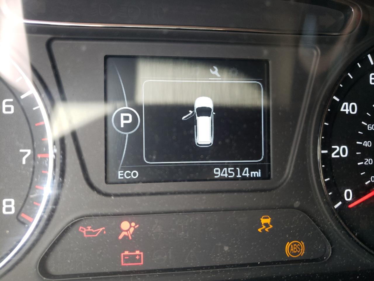 Photo 8 from auction – 2016 KIA SORENTO with VIN 5XYPG4A55GG043149