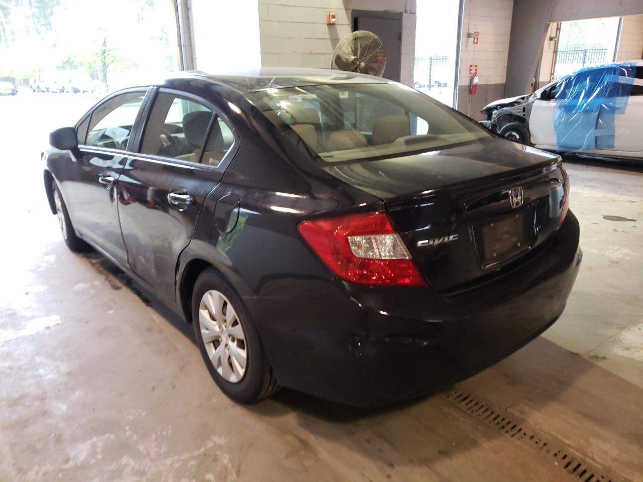 Photo 3 from auction – 2012 HONDA CIVIC LX with VIN 2HGFB2F52CH332333