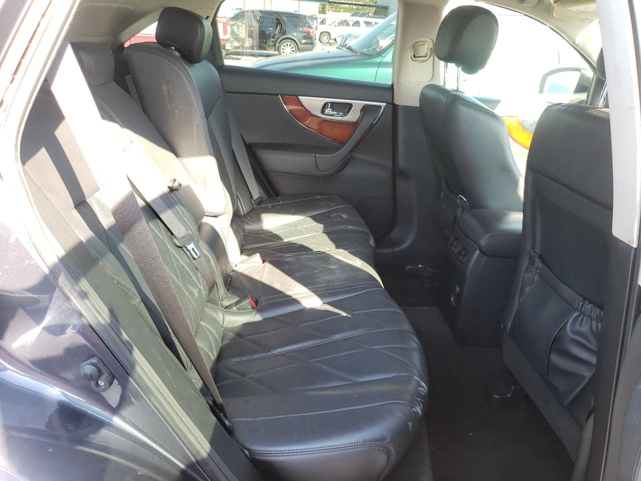 Photo 6 from auction – 2009 INFINITI FX50 with VIN JNRBS18WX9M201086