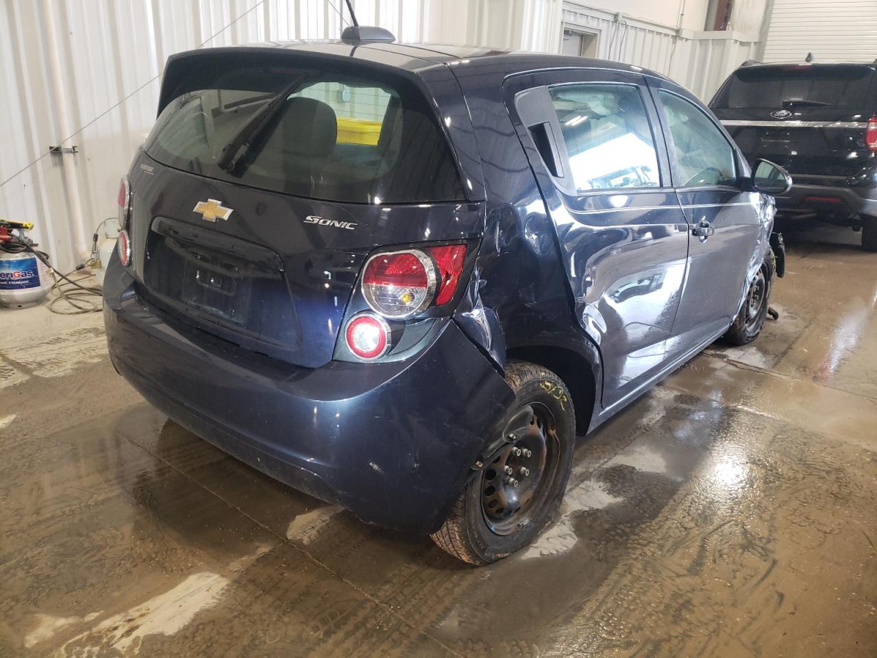 Photo 4 from auction – 2015 CHEVROLET SONIC LS with VIN 1G1JA6SH0F4145069